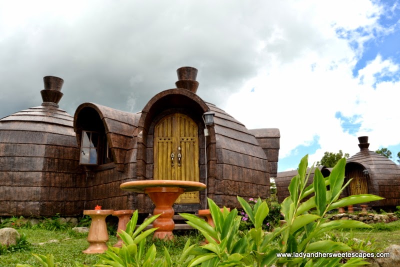 bonita huts at Campuestohan Highland Resort